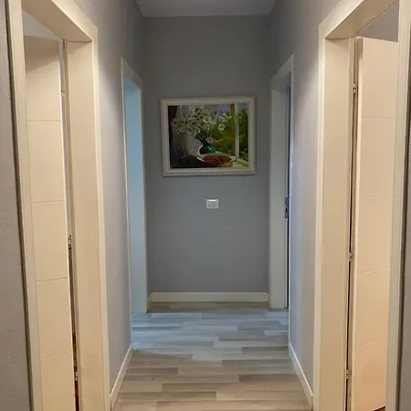 Cozy Near Centre Szkodra